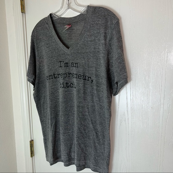 I’m an entrepreneur, B***h Grey T-Shirt. Size M - Picture 2 of 6